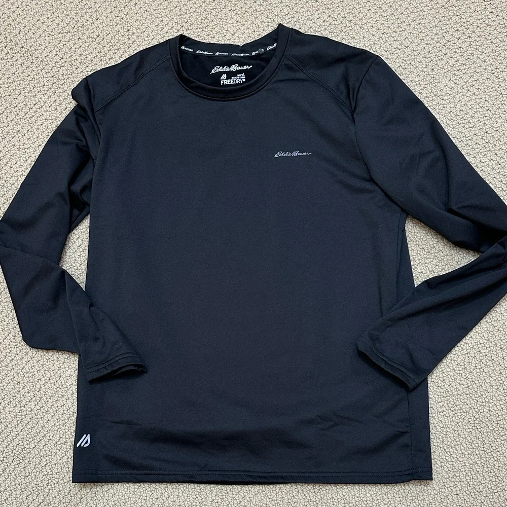 Eddie Bauer Men's Black FREEDRY Athletic Tee - Picture 8 of 9